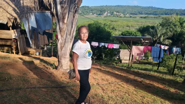 Sheila Cals voltou da Guiana Francesa para morar em nova ocupação no Oiapoque