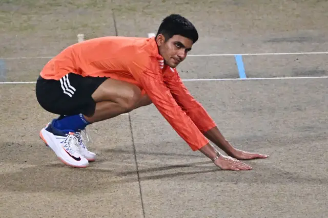 ஆடுகளம்