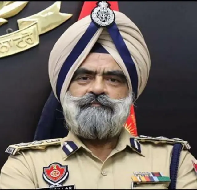 ਪੁਲਿਸ ਅਫਸਰ ਹਰਚਰਨ ਸਿੰਘ ਪੰਜਾਬ ਦੇ ਸਾਬਕਾ ਡੀਜੀਪੀ ਮਹਿਲ ਸਿੰਘ ਭੁੱਲਰ ਦੇ ਪੁੱਤਰ ਹਨ 