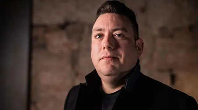 इलियट कास्त्रो