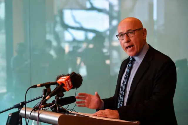 မြန်မာ့လူ့အခွင့်အရေးဆိုင်ရာအထူးအစီရင်ခံစာတင်သွင်းသူ ကုလကိုယ်စားလှယ် မစ္စတာ တွန် အန်ဒရူးစ် 