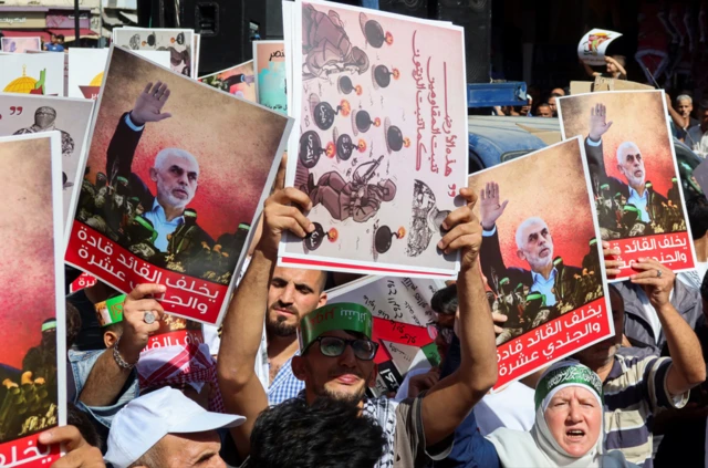 متظاهرون أردنيون ينددون بمقتل السنوار الجمعة