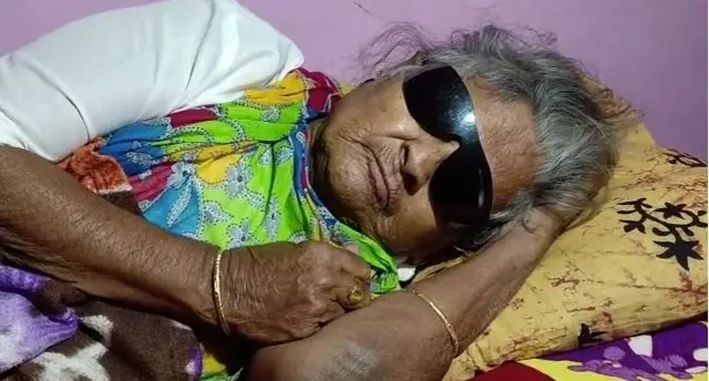 દૃષ્ટિ ગુમાવનાર પીડિત વૃદ્ધા