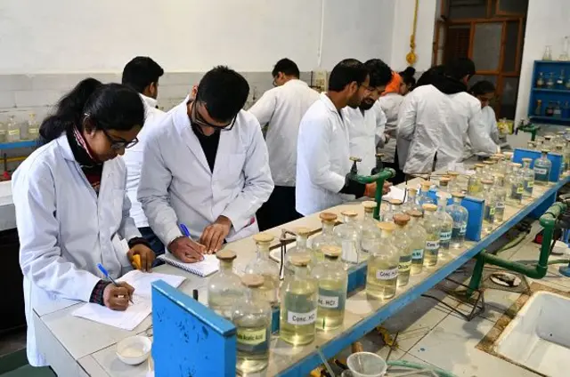 ਵਿਦਿਆਰਥੀ