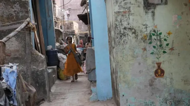 தாராவி, மும்பை, அதானி குழுமம்,