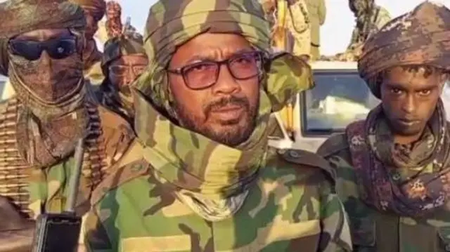 Anti-junta rebel leader Mahamoud Sallah dey with odas