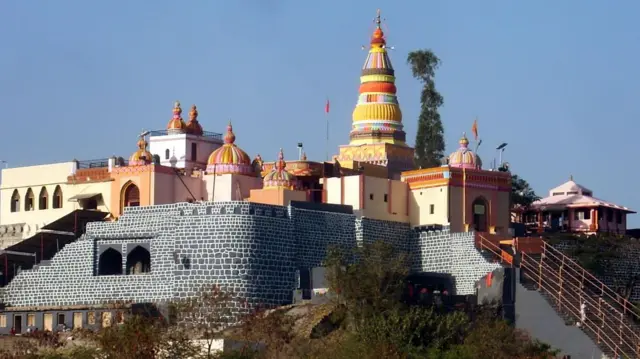 कानिफनाथ मंदिर परिसर