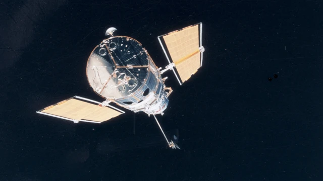 تلسكوب هابل