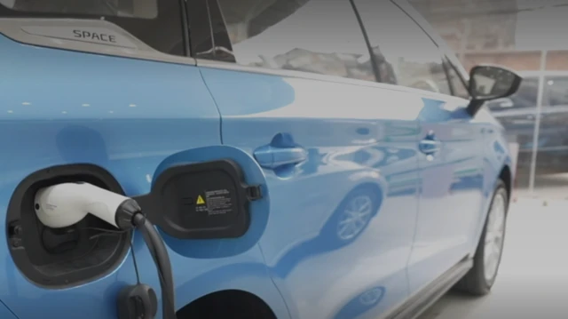 विद्युतीय गाडी 