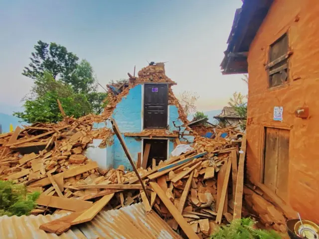 जाजरकोटको भूकम्पले सदरमुकाममा पारेको असर