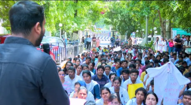 சென்னையில் மருத்துவ மாணவர்கள் போராட்டம் 