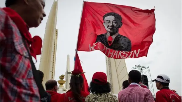 เสื้อแดง