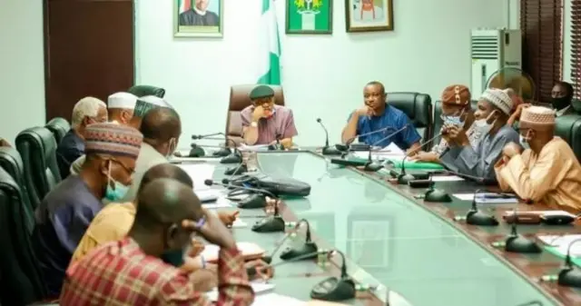 Ọ﻿gbakọ gọọmentị etiti na ndị Asuu 