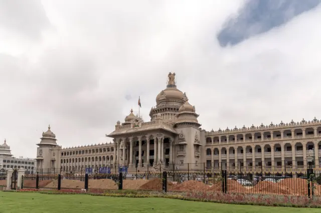 બીબીસી ગુજરાતી કર્ણાટક મહિલા સફાઈ કર્મચારી મેંગલુરુ મુખ્ય મંત્રી પોલીસ