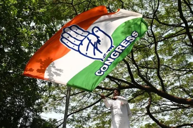 પ્રતીકાત્મક તસવીર