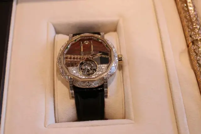 گراف مکہ ایڈیشن، عمران خان