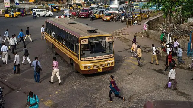 பேருந்து