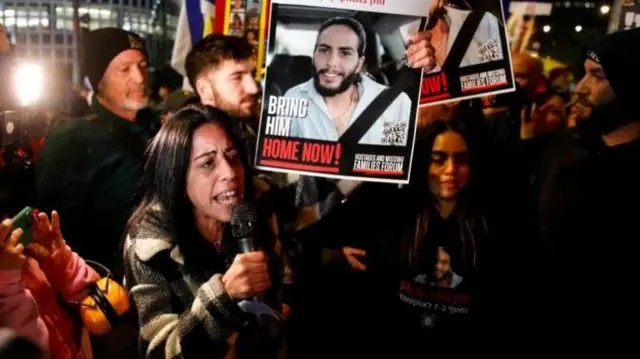 सोमवार को तेल अवीव में प्रदर्शन