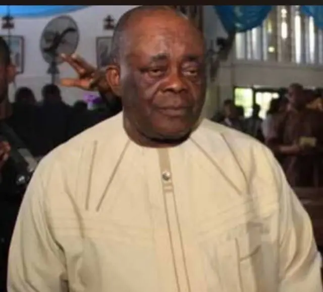 A mara Vincent Obianọdo dịka onye nwe ụgbọala a ma ama bụ 'Young Shall Grow Motors'