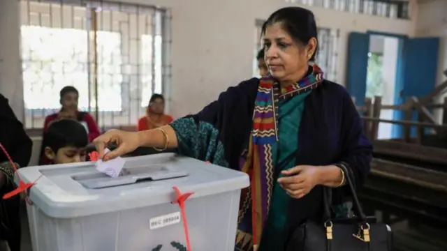 বাংলাদেশে বিগত দুটি সাধারণ নির্বাচন নিয়ে দেশে-বিদেশে নানা প্রশ্ন উঠেছে।