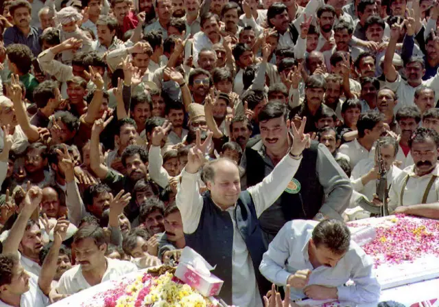 نواز شریف کی مہم