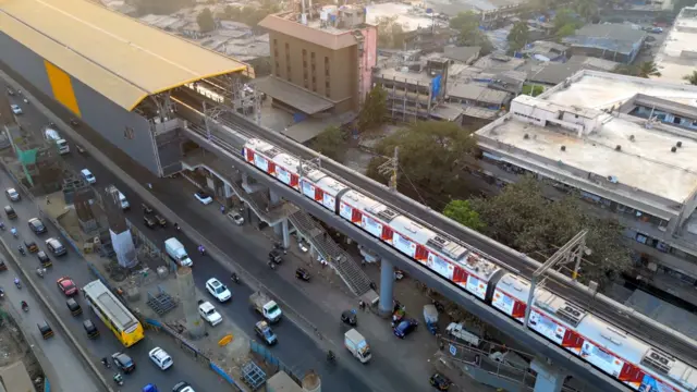 सार्वजनिक वाहतुकीत आधुनिक अध्याय म्हणून मेट्रो दाखल झाली आहे. 