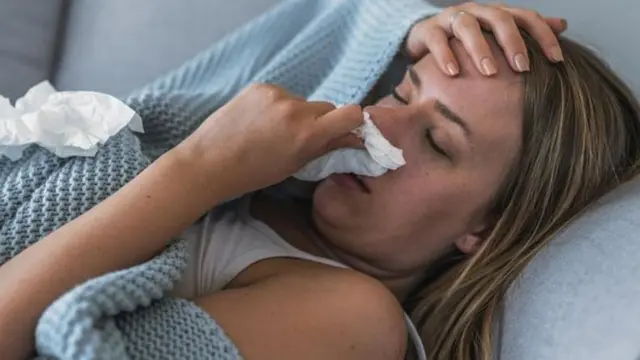 Grip olmuş bir kadın