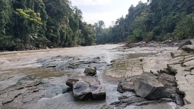 Sungai di Geopark Merangin mengalami kekeruhan imbas penambangan emas ilegal.