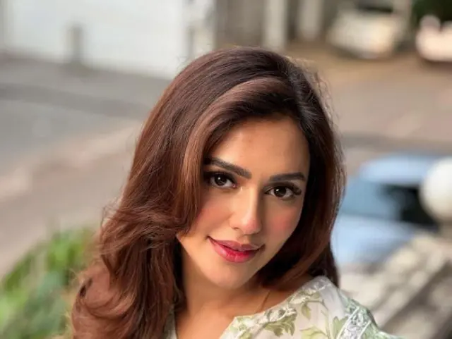 হত্যাচেষ্টা মামলায় অভিনেত্রী নুসরাত ফারিয়া কারাগারে