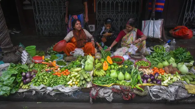 ਮਾਹਰਾਂ ਮੁਤਾਬਕ ਆਮ ਮਜ਼ਦੂਰੀ ਵਧਾਉਣ ਦੀ ਲੋੜ ਹੈ