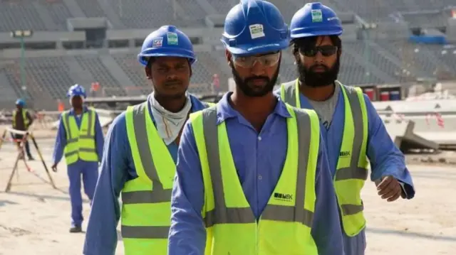 কুয়েতে কয়েকজন অভিবাসী শ্রমিক