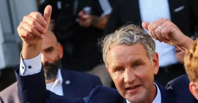 Almanya'da 2. Dünya Savaşı'ndan sonra bir ilk! Aşırı sağ seçimde birinci çıktı Almanya'da aşırı sağcı AfD, sandık çıkış anketlerine göre Thüringen  eyaletinde birinci parti oldu - BBC News Türkçe