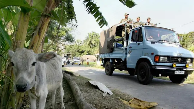 নভেম্বর মাসে দ্বিতীয় বার যখন বামফ্রন্ট নন্দীগ্রাম পুনর্দখলের চেষ্টা চালায়, তারপরে সেখানে নামাতে হয়েছিল আধা সামরিক বাহিনী