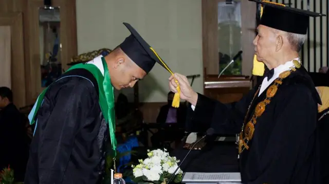 Reza Fahlevi, sarjana,