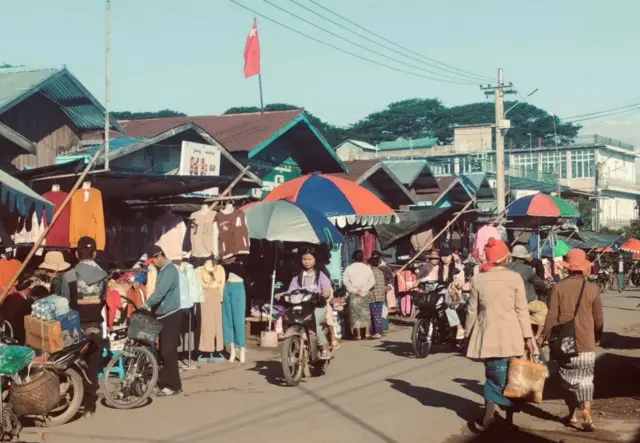 ပြီးခဲ့တဲ့ရက်ပိုင်းက ကောလင်းမြို့မြင်ကွင်း 