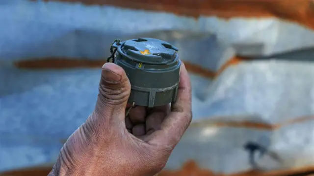 M14 အမျိုးအစား မြေမြှုပ်မိုင်းတစ်လုံး