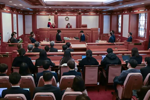 အခြေခံဥပဒေခုံရုံးကနေ ရက် ၁၈၀ အတွင်း အတည်ပြုပေးဖို့ လိုအပ်