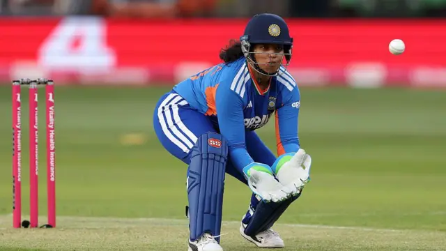 ऋचा घोष एक फ़िनिशर हैं जो विकेटकीपिंग भी करती हैं