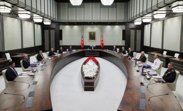 YAŞ