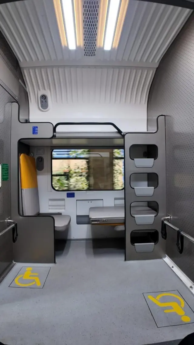 వందే భారత్ స్లీపర్ రైలు, కామఖ్య, హౌరా