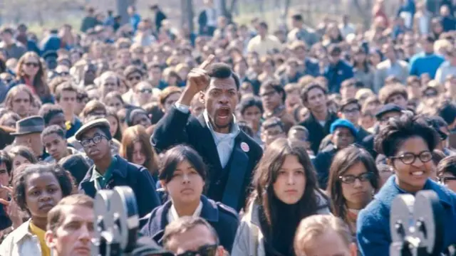 அமெரிக்க மாணவர்கள் போராட்டம் - உலகையே உலுக்கிய 1968 வியட்நாம் போருடன் என்ன தொடர்பு? 