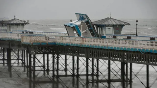 Llandudno Pier owners say di unit bin "completely spoil"