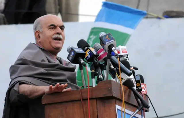 محمود خان اڅکزی د سني اتحاد شورا له لوري د ولسمشرۍ مقام ته کاندید دی.