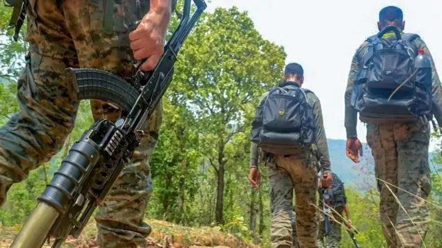 देवजीचा राष्ट्रीय तपास संस्था (एनआयए)च्या सर्वात वॉन्टेड गुन्हेगारांच्या यादीत समावेश आहे.
