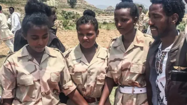 ኣባላት ሃገራዊ ኣገልግሎት ኤርትራ ኣብ እዋን ምኽፋት ዶብ ኢትዮ-ኤርትራ