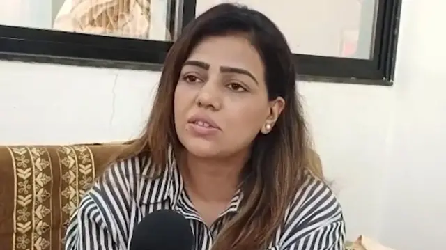 વડોદરા પાસેનું દિવાળીપુરા ગામ હિન્દુ-મુસ્લિમ એકતાનું શ્રેષ્ઠ ઉદાહરણ છે.
અંદાજે 900ની વસતી ધરાવતા આ ગામમાં 90 ટકા હિન્દુઓ વસવાટ કરે છે.
1986થી એક મુસ્લિમ પરિવારના સભ્ય સરપંચ તરીકે ચૂંટાઈ આવે છે.
હાલમાં યોજાયેલી ગ્રામપંચાયતની ચૂંટણીમાં આ પરિવારનાં પુત્રવધૂ નિલોફર પટેલ સત્તત બીજીવાર સરપંચ તરીકે ચૂંટાયાં છે.
