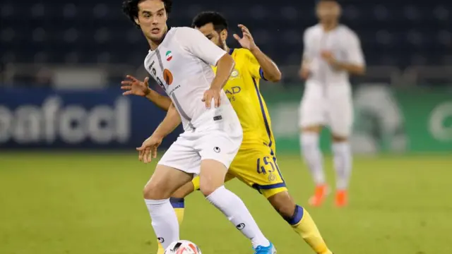 امید نورافکن