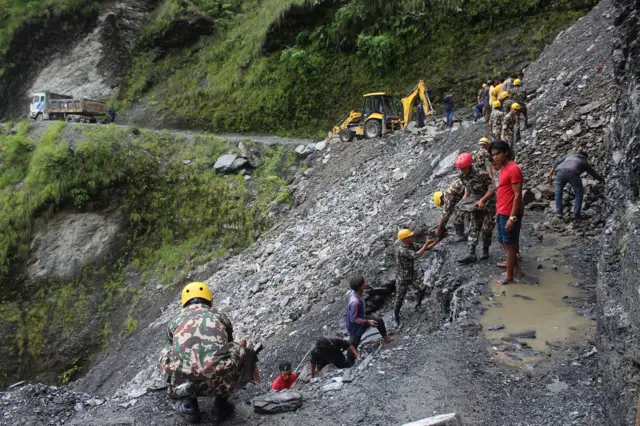 बेनी-जोमसोम सडक