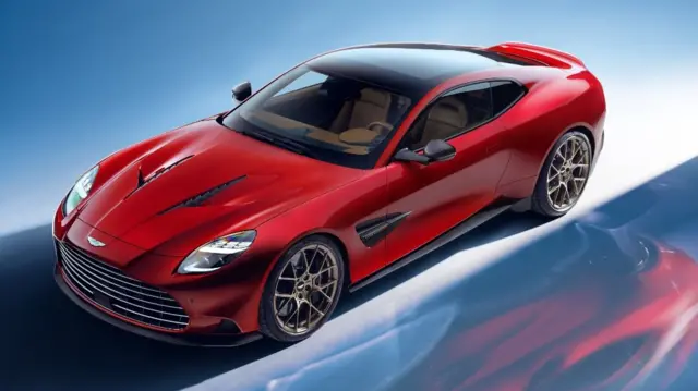 آستون مارتین ونکوییش نزدیک‌ترین رقیب فراری دودیچی چیلندره است