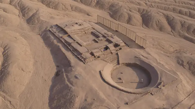 نمای هوایی از منطقه باستان‌شناسی پنیکو